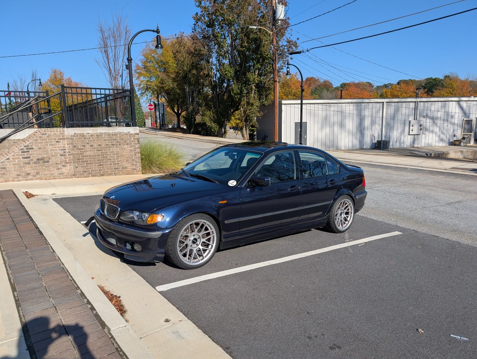 2005 BMW 330i ZHP photo 4