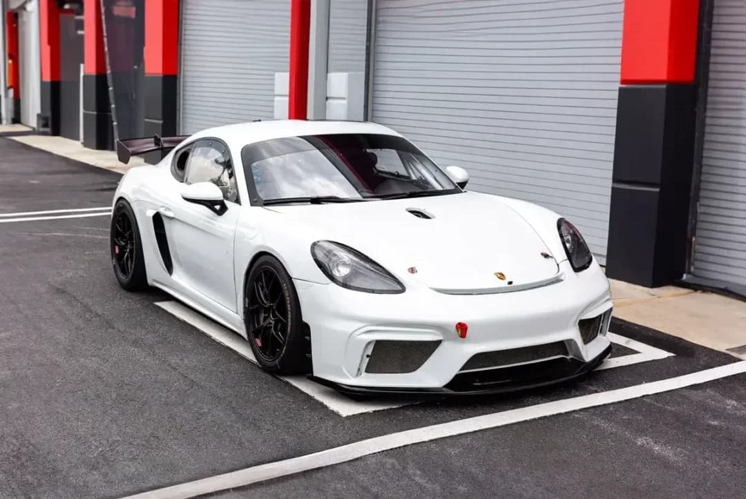 2020 Porsche 718 GT4 Clubsport Competition MR (PDK)